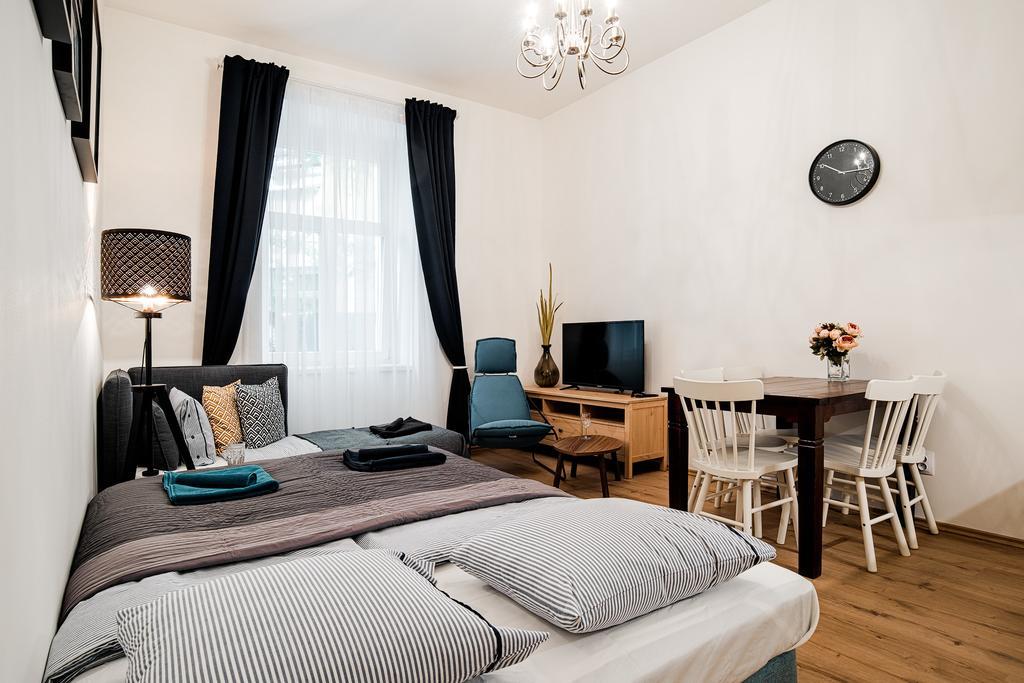 Apartment Gesse Brezinova Πράγα Εξωτερικό φωτογραφία