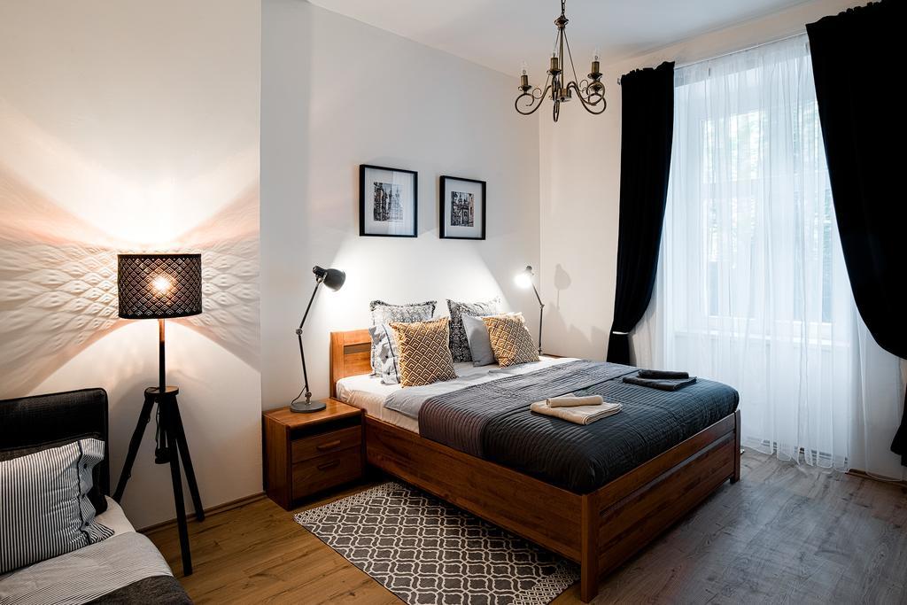Apartment Gesse Brezinova Πράγα Εξωτερικό φωτογραφία
