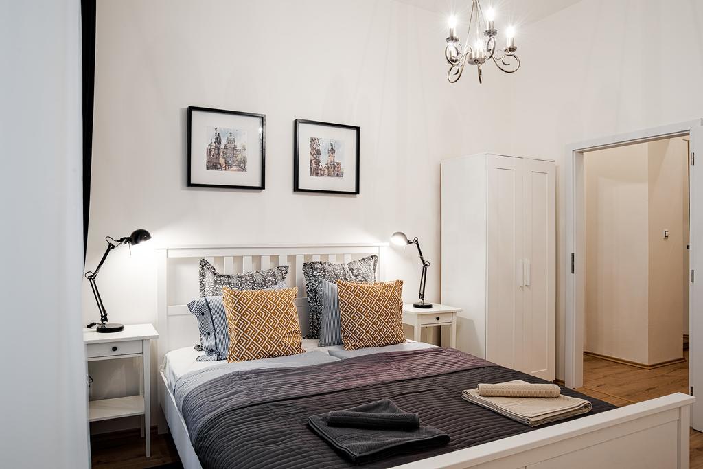 Apartment Gesse Brezinova Πράγα Εξωτερικό φωτογραφία