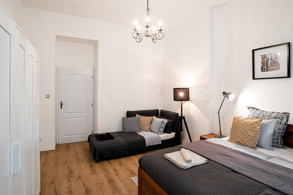 Apartment Gesse Brezinova Πράγα Εξωτερικό φωτογραφία